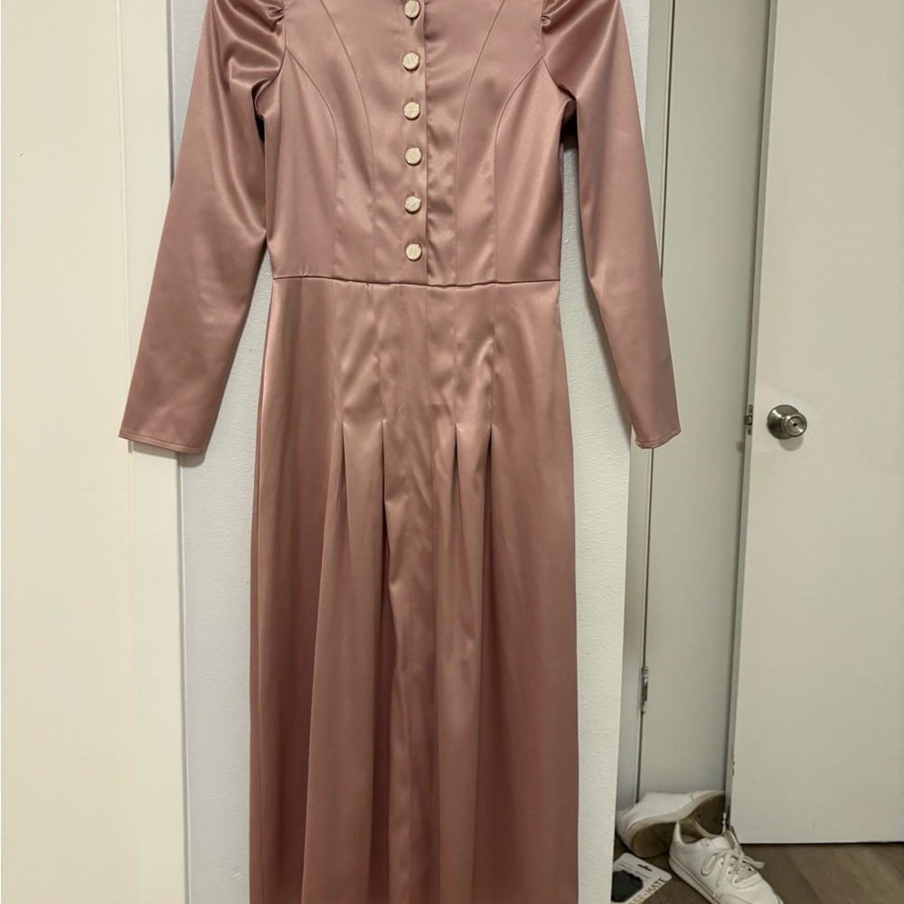 Sophisticated Mauve Button-Up Midi Dress